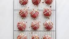 Red Velvet Whoopie Pies