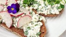 Savoury Cottage Cheese with Herbs