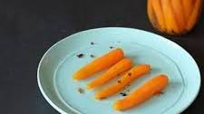 Simple Refrigerator Sweet Pickled Carrots