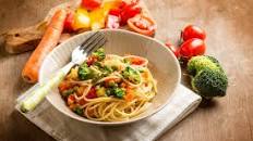 Spaghetti primavera con verdure: nutrienti e sfiziosi!