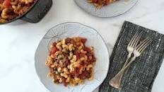 Spicy Pasta With Ground Beef and Tomatoes