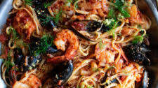 Spicy Tomato Seafood Pasta