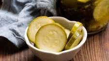 Spicy dill zucchini pickles