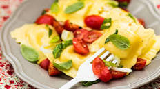 Spinach & Ricotta Ravioli with Cherry Tomatoes and Fresh Basil