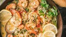 The Most Delicious Garlic-Butter Shrimp Scampi
