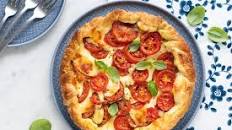 Torta caprese salata