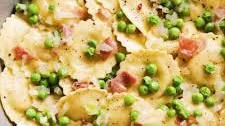 Trader Joe’s Cacio e Pepe Ravioli with peas and prosciutto