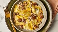 Truffle Cacio E Pepe Sauce With Spinach & Ricotta Ravioli