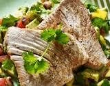Tuna steak with salsa