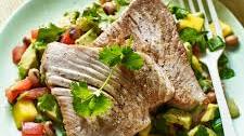 Tuna steak with salsa