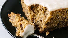 VEGAN BANANA CAKE