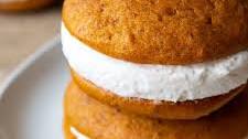 Vegan Pumpkin Whoopie Pies