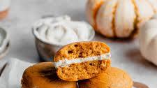 Vegan Pumpkin Whoopie Pies