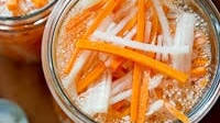 Vietnamese Pickles with Carrot and Daikon Radish (Đồ Chua)