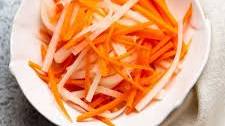 Vietnamese pickled carrots and daikon (radish)