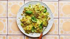Weeknight-Fancy Ravioli With Creamy Peas
