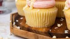 White Chocolate Raspberry Cupcakes