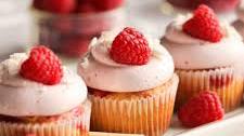 White Chocolate Raspberry Cupcakes