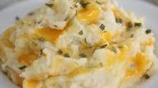 Baked Sour Cream, Cheddar & Chive Mashed Potatoes