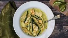 Chicken Curry with Coconut Milk and Zucchini