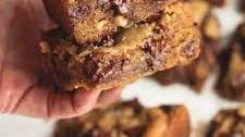 Chocolate Chip Peanut Butter Blondies