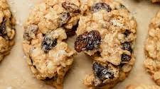 Cinnamon Oatmeal Raisin Cookies