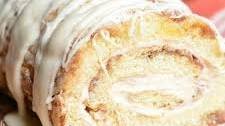 Cinnamon Roll Cake Roll