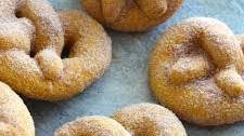 Cinnamon Sugar Pumpkin Pretzels