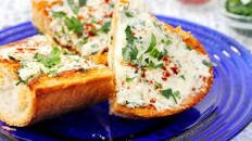 Cream Cheese Garlic Bread