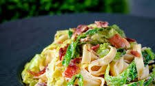 Creamy Cabbage Pasta Recipe with Bacon and Mustard