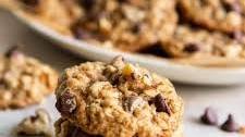 Easy Walnut Oatmeal Cookies