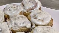 Eggnog Cinnamon Rolls