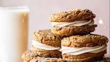 Gingerbread Cookie Sandwiches