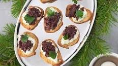 Herbed Goat Cheese Crostini with Tapenade