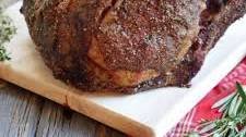 Herbed Rib Roast with Red Wine Jus