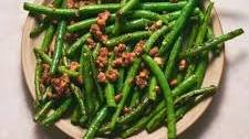 Honey Garlic Green Beans with Walnuts