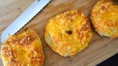 Jalapeno Cheddar Bagels