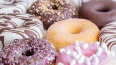 LA MEILLEURE RECETTE DES GÂTEAUX DONUTS AU FOUR