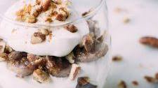 maple cinnamon yogurt parfait with candied pecans and caramelized bananas