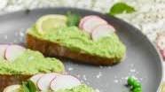 Minty Green Pea Hummus