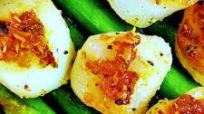 Pan-seared scallops with asparagus stir-fry