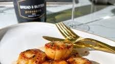 Pan seared Scallops with Garlic Herb Butter