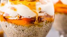 Peaches Pudding with Chia Seeds