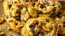 Pretzel-Chocolate Chip Cookies