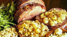 Prime Rib with Blue Cheese & Horseradish Crumble