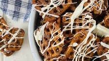 Pumpkin Spiced Pretzels with White Chocolate Drizzle