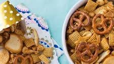 Recipe: Honey-Mustard Snack Mix