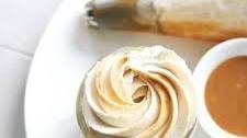 Rich Caramel Swirl Whipped Cream Recipe Perfect for Coffee, Cakes and More