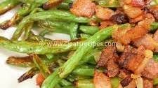 Roasted Green Beans with Bacon (SUPER EASY!)