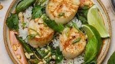 Simple Thai Curry with Scallops and String Beans